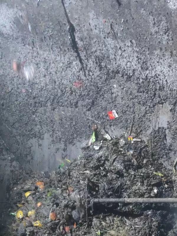 玉泉街道污水池清理